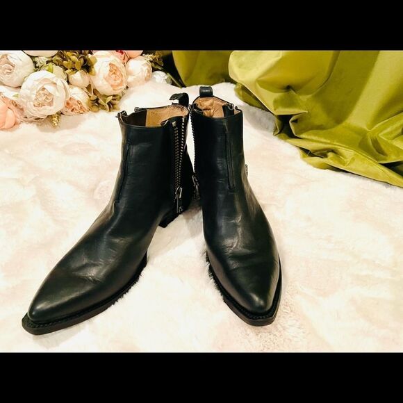 ♥️ Frye Leather Boots Sacha Moto Shortie. 9.5 - Picture 15 of 16